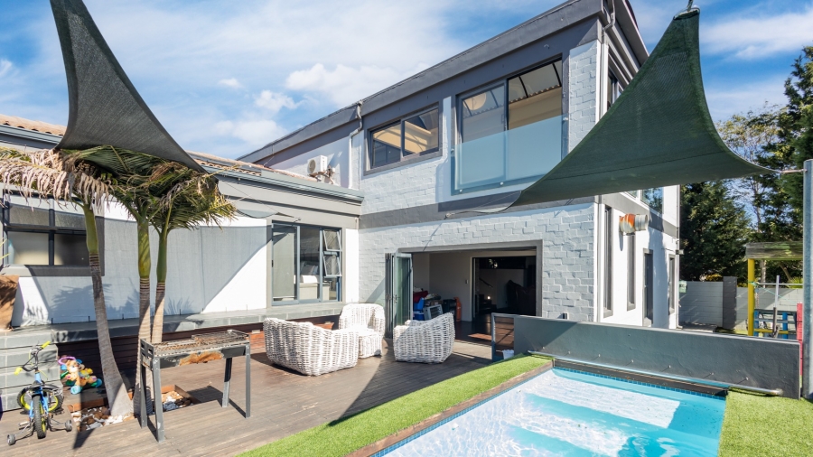 5 Bedroom Property for Sale in Kleinbron Estate Western Cape